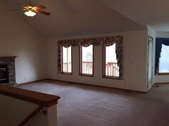 3rd image of 7120 S 30th Pl