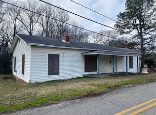 354 Hughes St, Woodruff, SC 29388