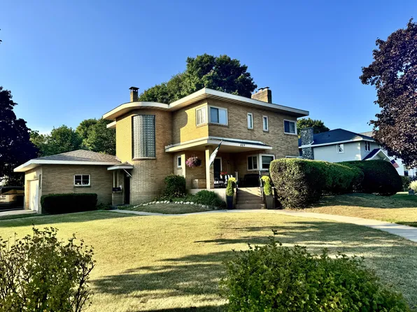 327 S State Ave, Alpena, MI 49707