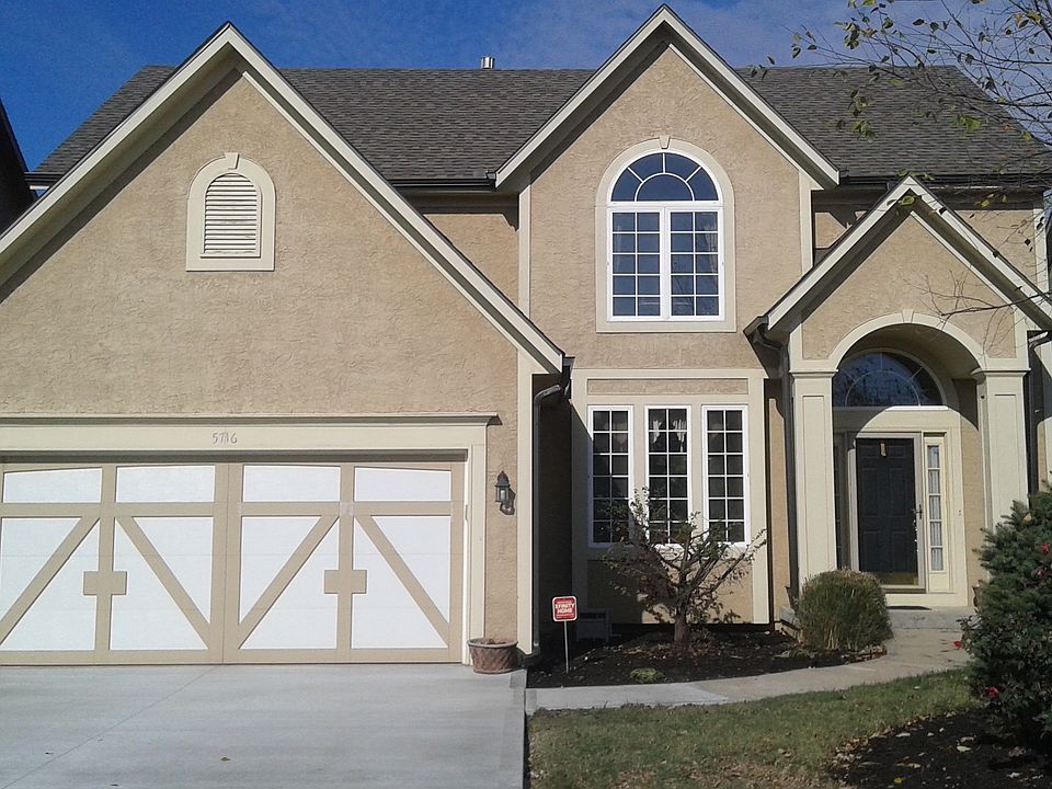 1st image of 5716 NE Hidden Meadow Dr