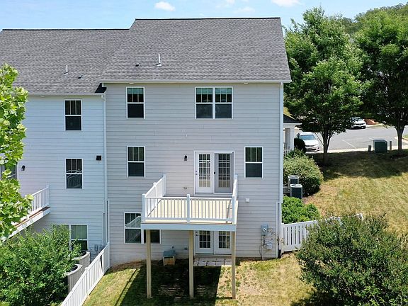 2nd image of 2131 Sundown Pl