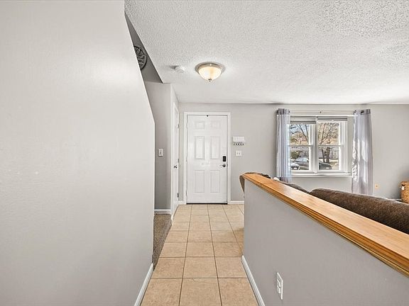4th image of 6 Robin Cir APT 1