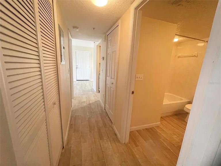 1122 S Pine Ridge Cir #1122 — Photo 6