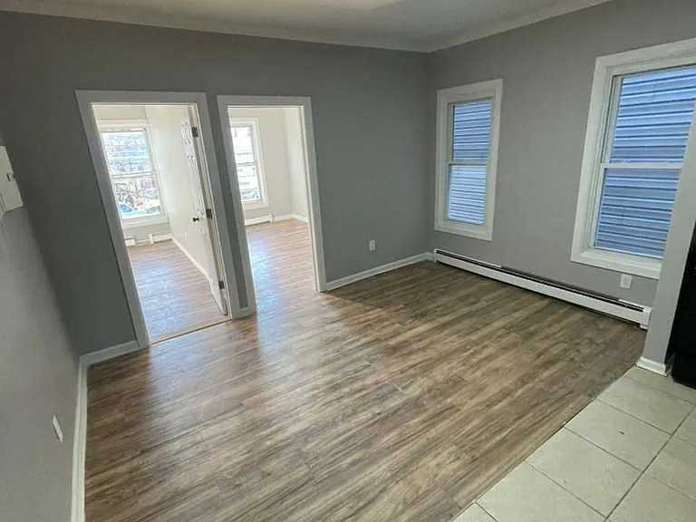 375 S 10th St #3R — Photo 3