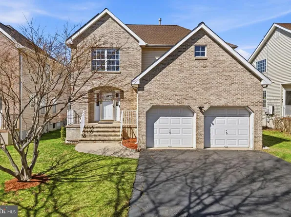 109 Canal View Dr, Lawrence Township, NJ 08648