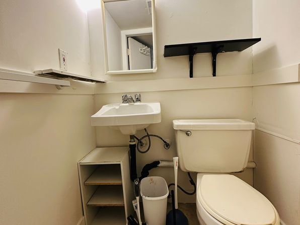 2 bedroom rental in Vancouver — photo 4