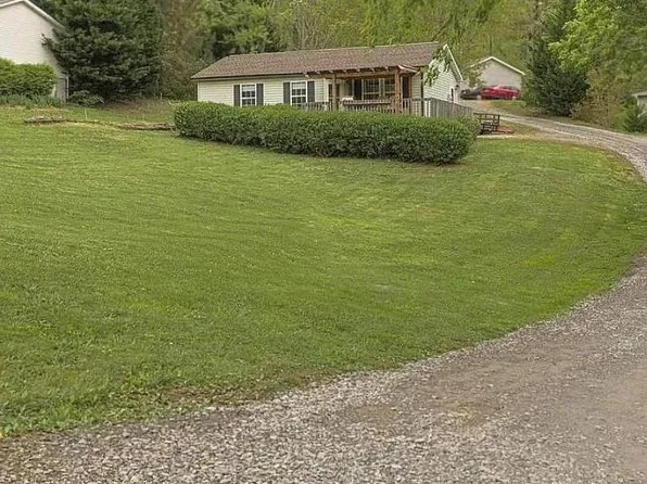 206 Spring Vine Dr, Asheville, NC 28804