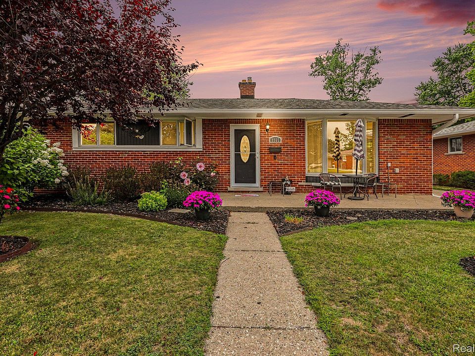 1st image of 8965 Shannon Dr