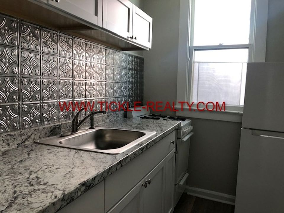 1st image of 164-166 Meigs St #164-2