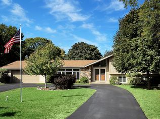 309 Elmwood Ct, Palatine, IL 60067