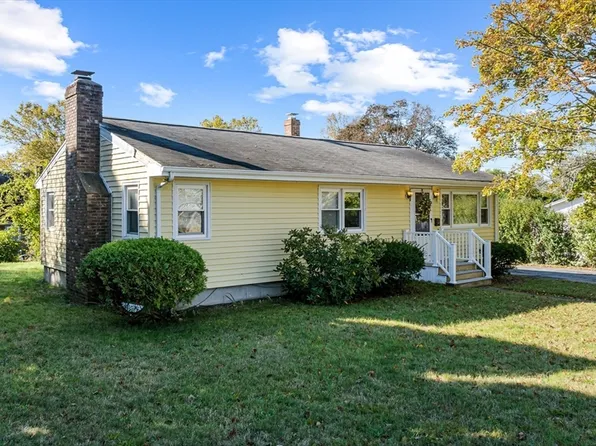 71 Harding Rd, Fairhaven, MA 02719