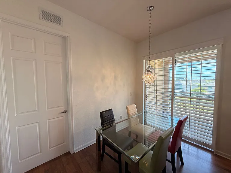 719 Terrace Ridge Cir — Photo 27