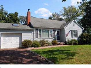 47 Old Washington Crossin Rd, Titusville, NJ 08560