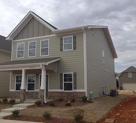 2nd image of 7021 Southgate Dr SE
