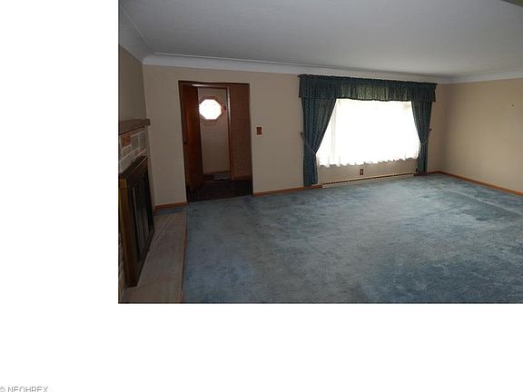 5th image of 2302 N Mary Ln