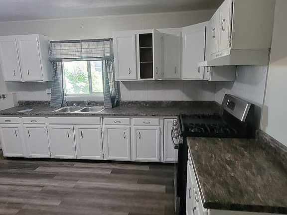 5th image of 1730 S Center Ave