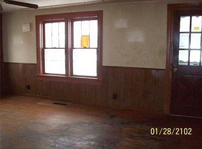 2nd image of 583 E Ward St