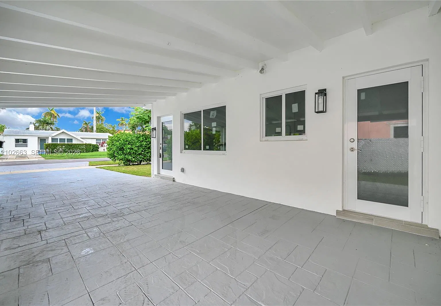 Gulfstream Estates No 2 — Photo 1