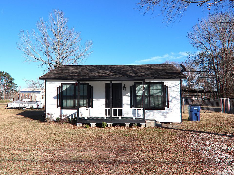 1st image of 216 Church Loop