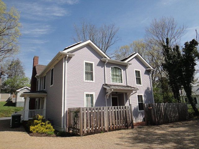 1st image of 164 Park Pl