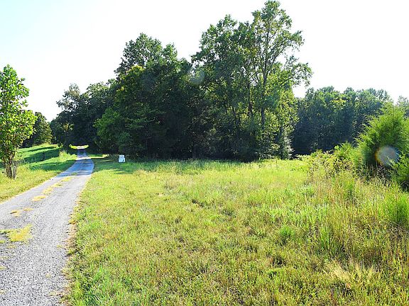 3rd image of 341 Guy Starks Rd