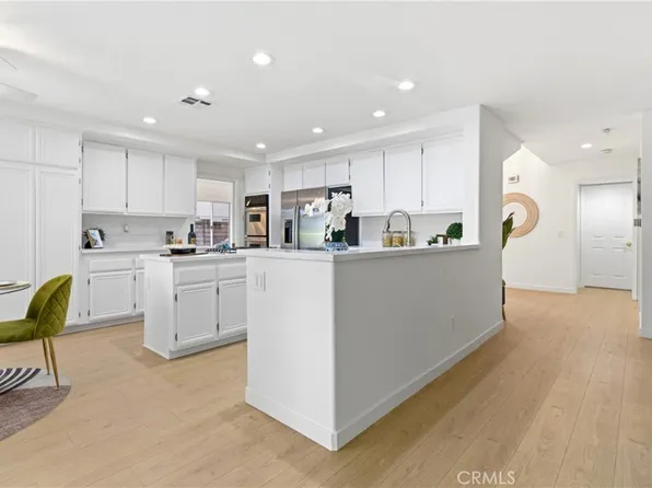 28360 Easton Ln, Santa Clarita, CA 91350