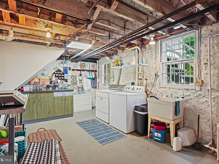 3612 Albemarle St NW — Photo 31