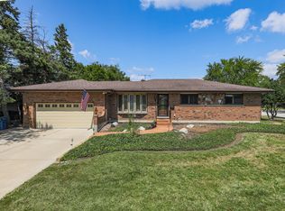 1300 W Holtz Ave, Addison, IL 60101