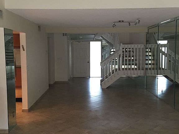 3rd image of 8725 Cleary Blvd