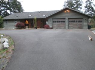 89406 Sunny Loop Ln, Bandon, OR 97411