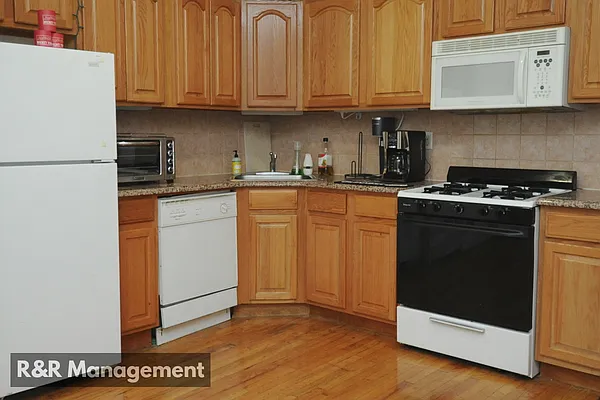 Rented by R&R Management | media 55