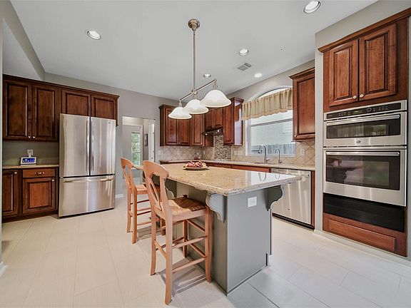 2nd image of 6406 Walston Bend Dr