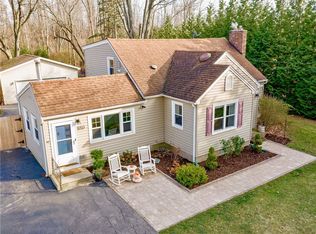 980 Five Mile Line Rd, Webster, NY 14580