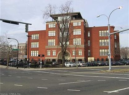 4th image of 46 Prince St Ste 103