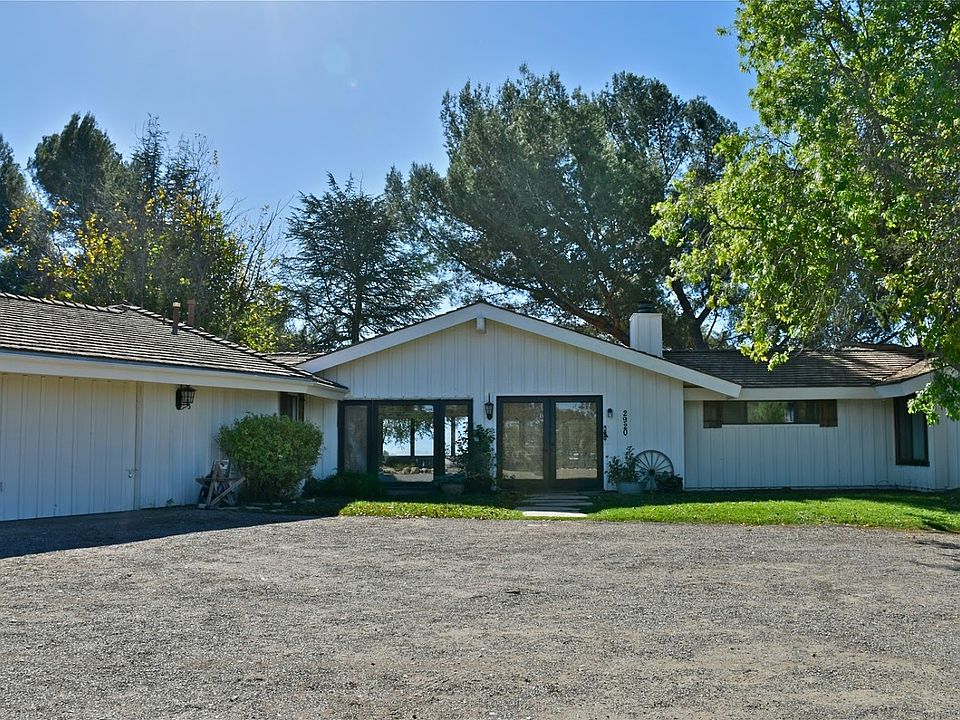 1st image of 2920 Avenida Caballo
