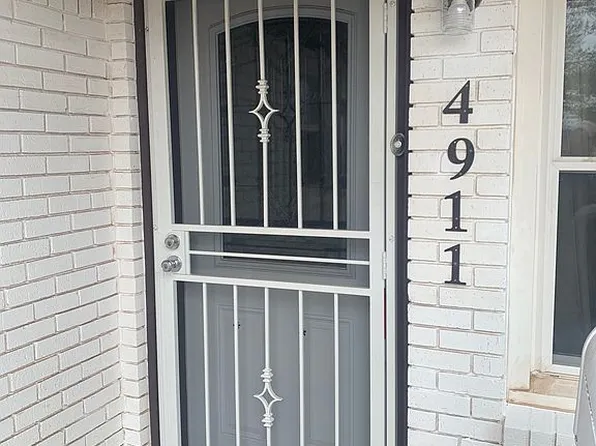 4911 9th St, Lubbock, TX 79416