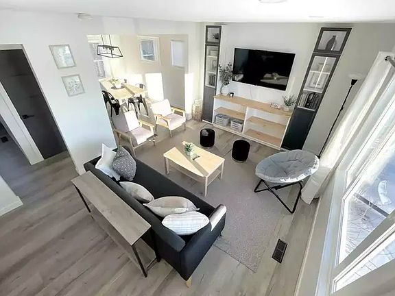 4th image of 2936 Montague St #1A