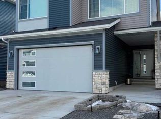 831 E Bayview Ter SW, Airdrie, AB T4B5M6