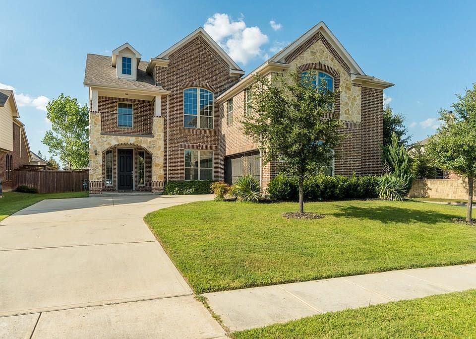 1st image of 1832 Lewis Crossing Dr