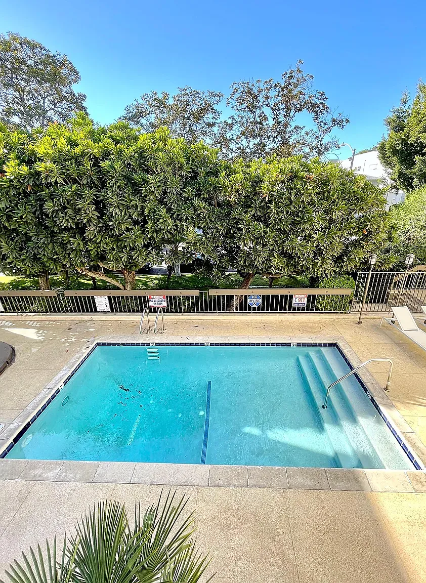 1 bed, 850 sqft, $2,495 — Photo 1