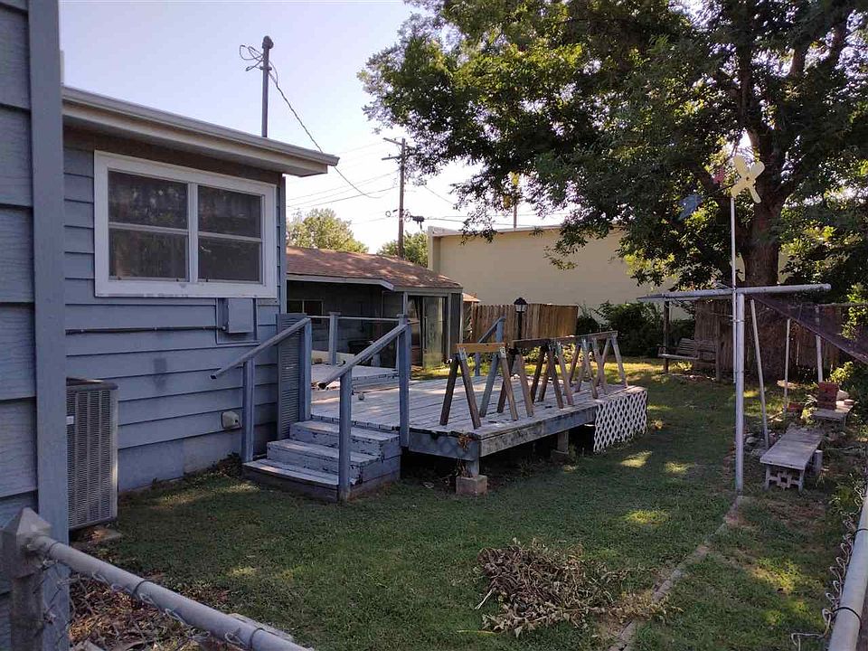 2nd image of 1214 SW 24th St