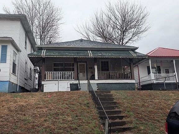 2nd image of 1711 Williams St