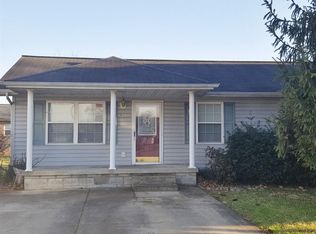 104 Ferry St, South Pt, OH 45680