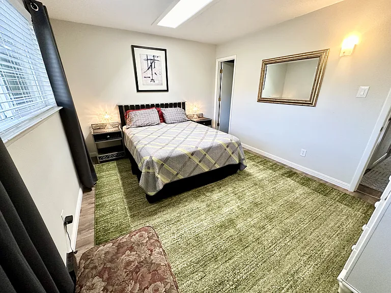 13368 Camino Del Norte NE — Photo 17