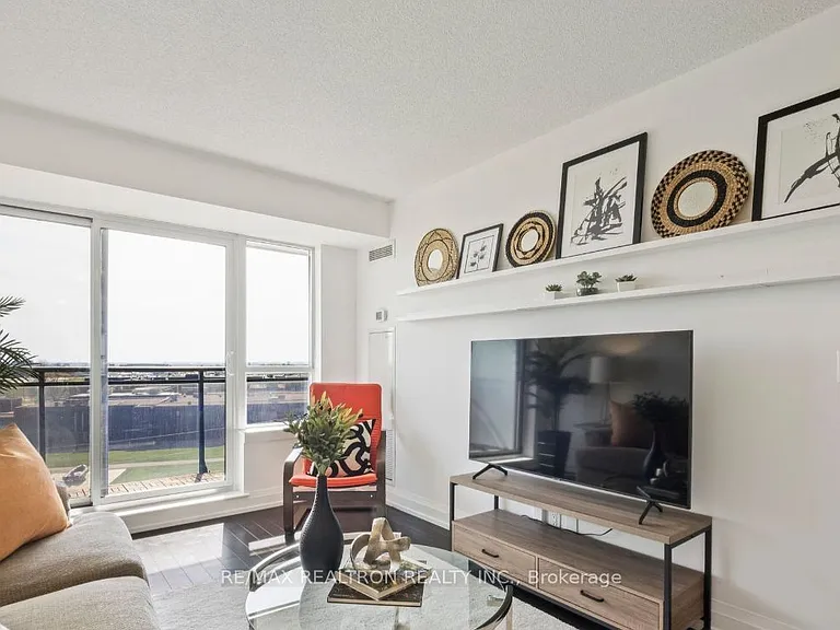 55 De Boers Dr #708 — Photo 11