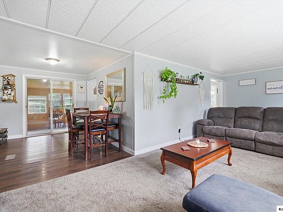 5th image of 15934 Wooster Rd