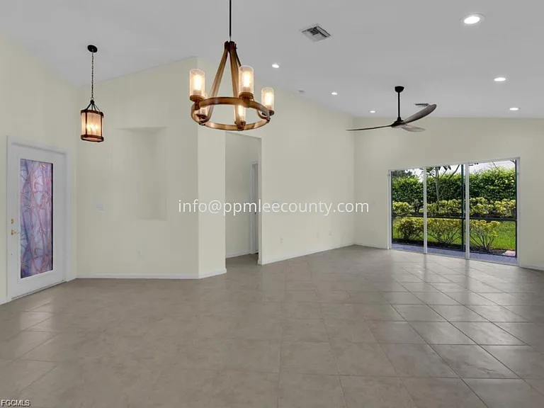 11075 Lancewood St — Photo 9