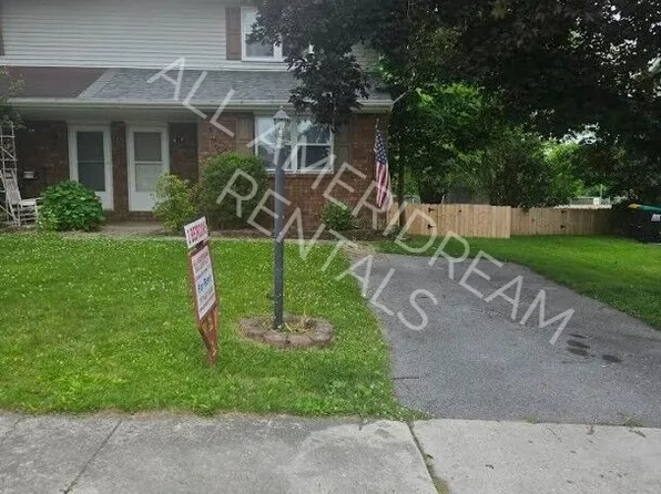49 1/2 Meadowview Dr, Hanover, PA 17331