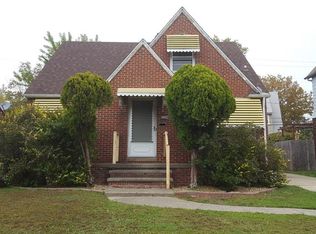 17403 Neff Rd, Cleveland, OH 44119