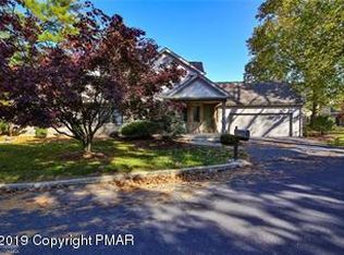 1026 Stone Stack Dr, Bethlehem, PA 18015